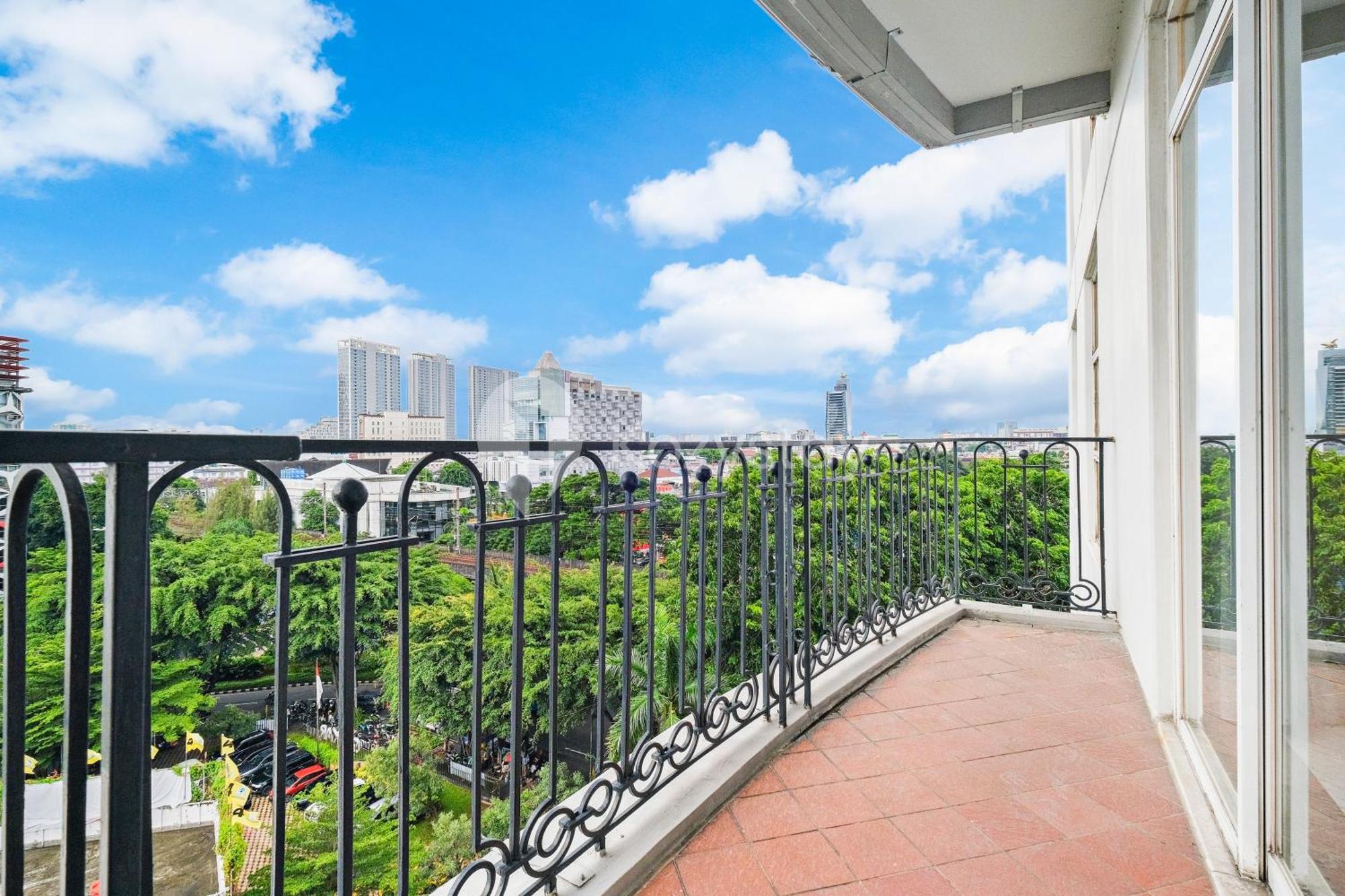 Sovrana By Kozystay - Menteng Apartemen
